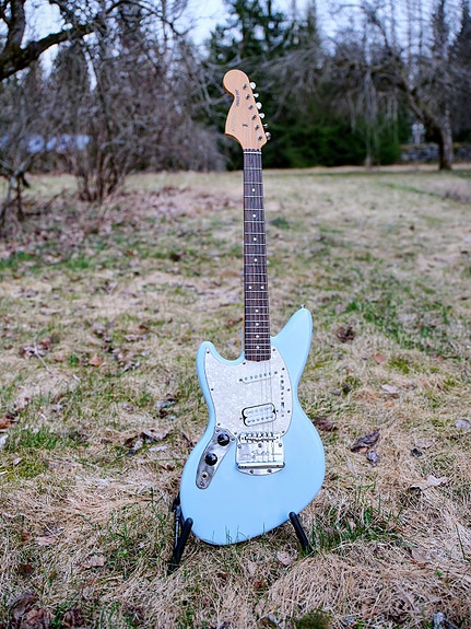 Fender Kurt Gobain Jag-Stang 2021 vasenkätinen