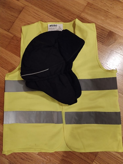 KIDSWEAR tummsin TALVI hattu päähine koko 54 +heijastinliivi 122-140 cm
