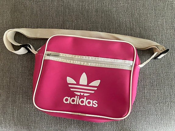 Adidaksen laukku