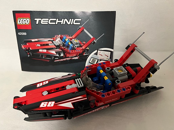 LEGO Technic moottorikelkka