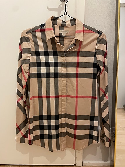 Burberry kauluspaita