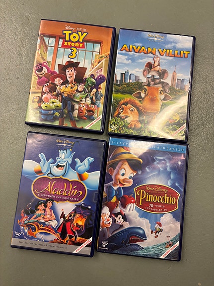 Disney lasten DVD-elokuvat Toy Story, Aivan villit, Aladdin ja Pinocchio