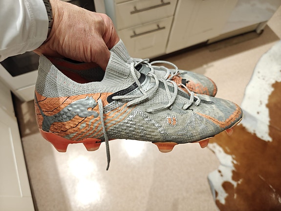 Elite/Puma jalkapallokengät koko 42