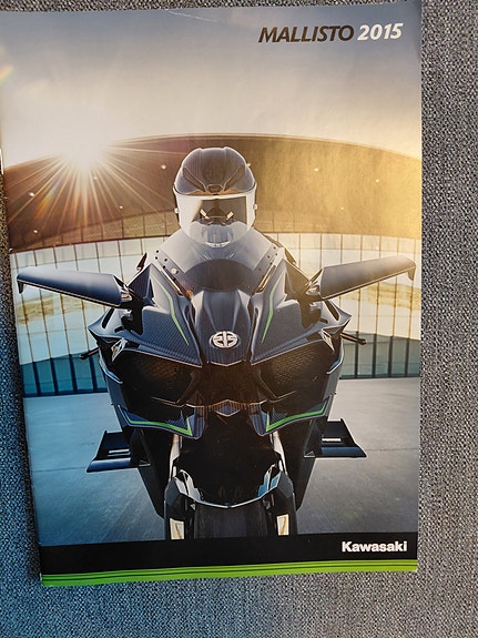 Kawasaki mallisto-esite 2015