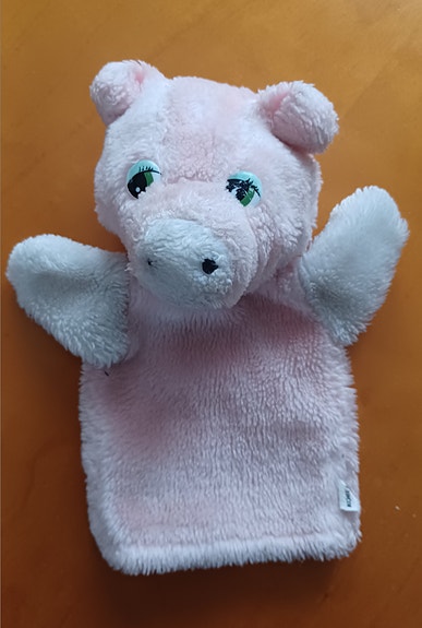 Possu pehmolelu käsinukke