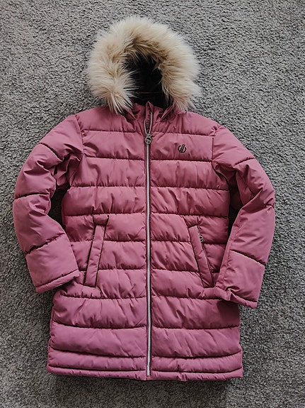 Tyttöjen talvitakki koko 152cm