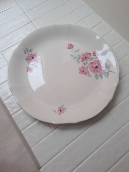 Arabia Unikko-tarjoilulautanen kukkakuvio halk. 25 cm