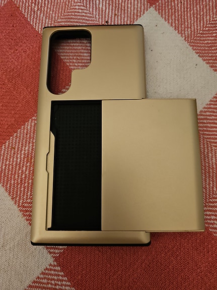 Samsung Galaxy S23 ultra kuoret kultainen