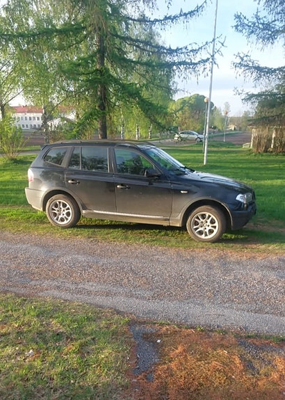 Bmw X3 E83 osia