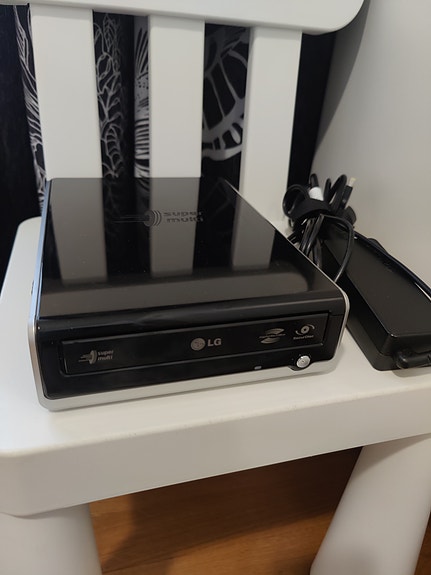 LG polttava cd asema