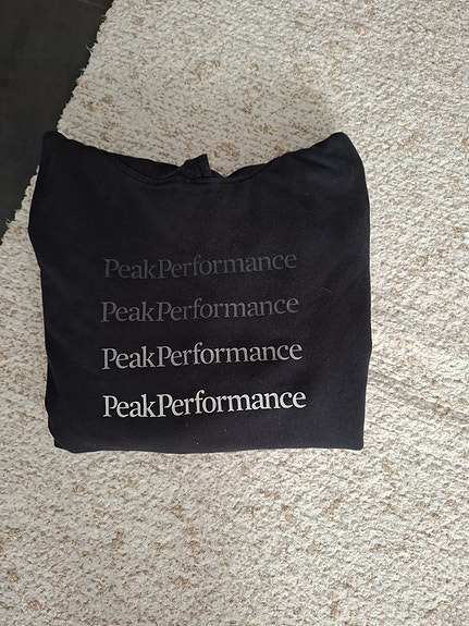 Peak Performance huppari 170 cm