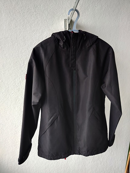 Superdry ulkoilutakki, S/38