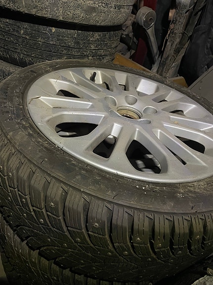 Volvo alumiini vanteet 5x108 17” nastoilla