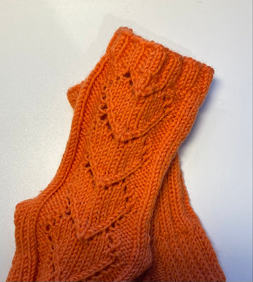 Ihanat oranssit Sydän-villasukat