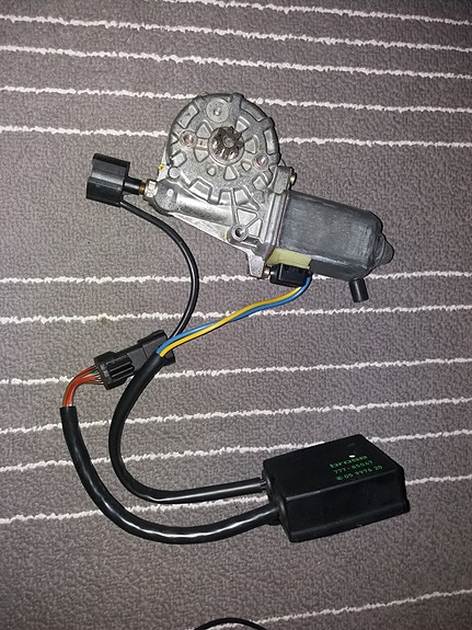 Lasinnostimen moottori Opel Vectra-A