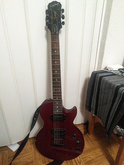 Epiphone Les Paul Special model Gibson.