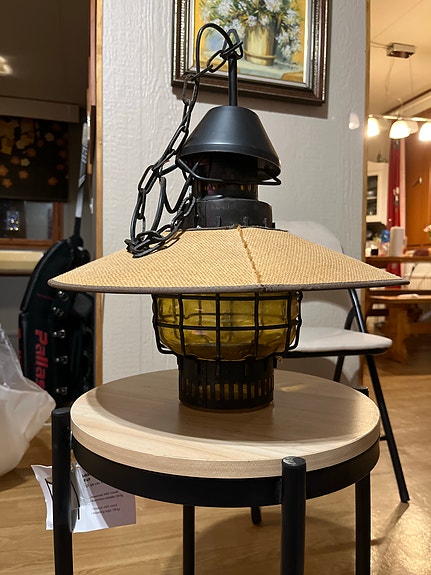 Myydään KER-LUX Mänttä Vintage kattovalaisin N:o 201