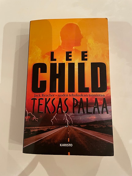 Lee Child Teksas palaa kirja