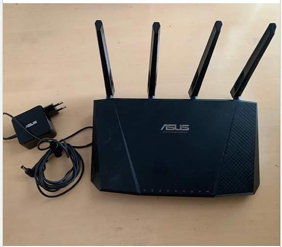 Asus RT-AC87U reititin