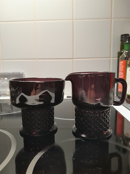 Kumela sokerikko ja kermakko