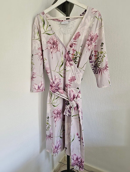 Product image 1 of 10