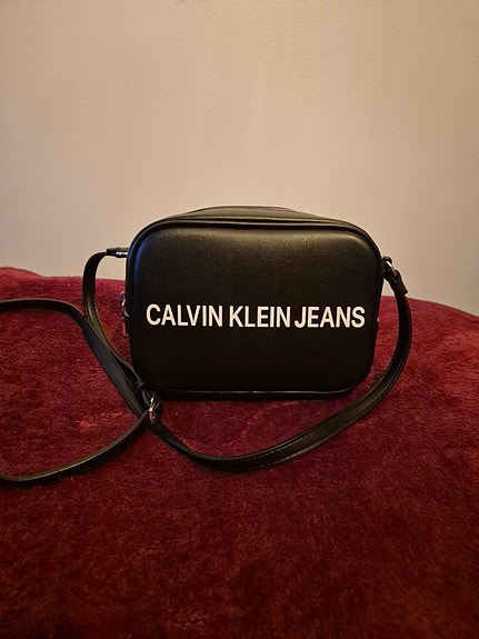 Calvin Klein Jeans laukku