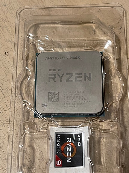 AMD Ryzen 9 5900X + Strix X570-F Gaming + 32GB DDR4 | Tori