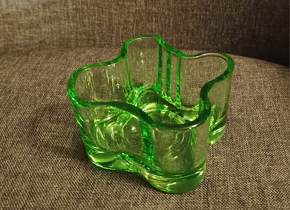 Iittalan aalto tuikkukippo