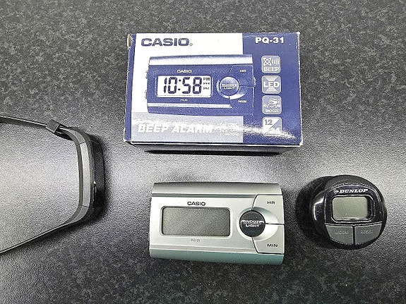 Casio herätyskello ja Dunlop askelmittari