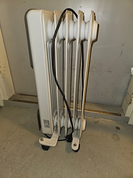 Öljytäytteinen patteri RÄSCH Energy R 2000