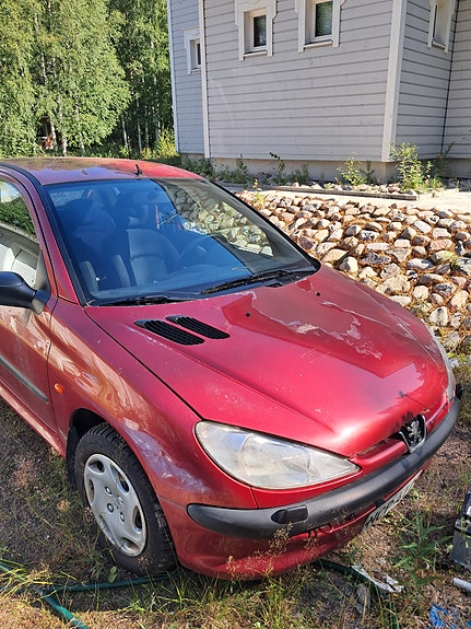 peugeot 206 1.6 8v moottori