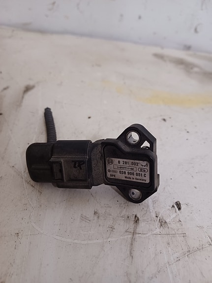 VW Passat 2010-2014 1.4 TGI Ahtopaineanturi 038906051C