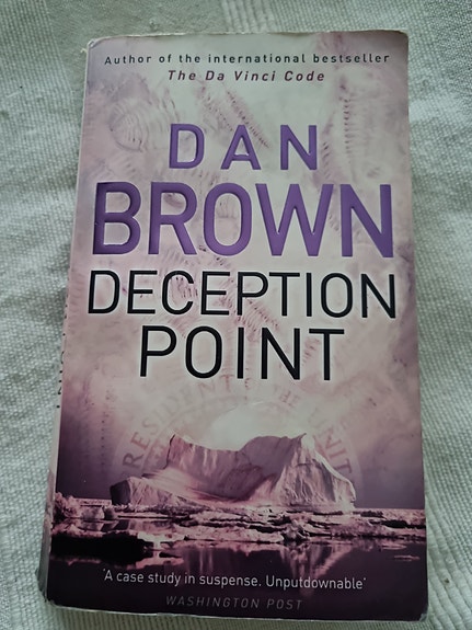 Dan Brown Deception Point kirja