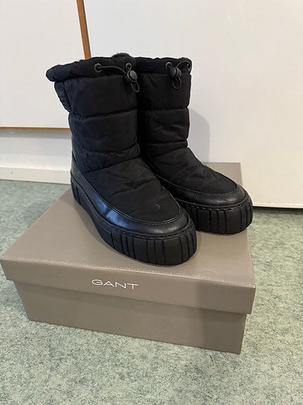 GANT Talvisaappaat koko 39 musta