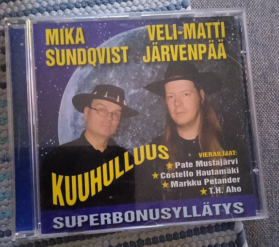 Mika Sundqvist& Veli-Matti Järvenpää: Kuuhulluus