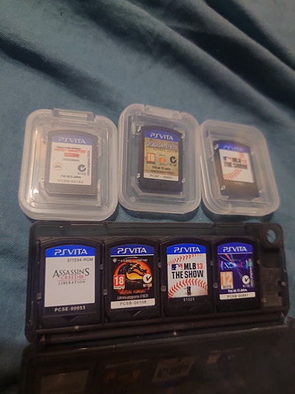 Irtonaiset ps vita pelit