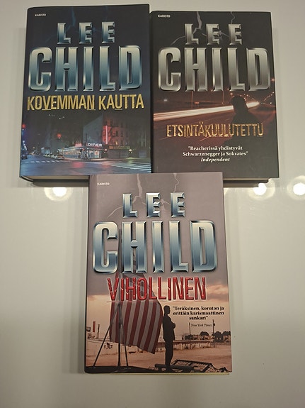 3 Lee Childin kirjaa: Vihollinen, Kovemman kautta, Etsintäkuulutettu