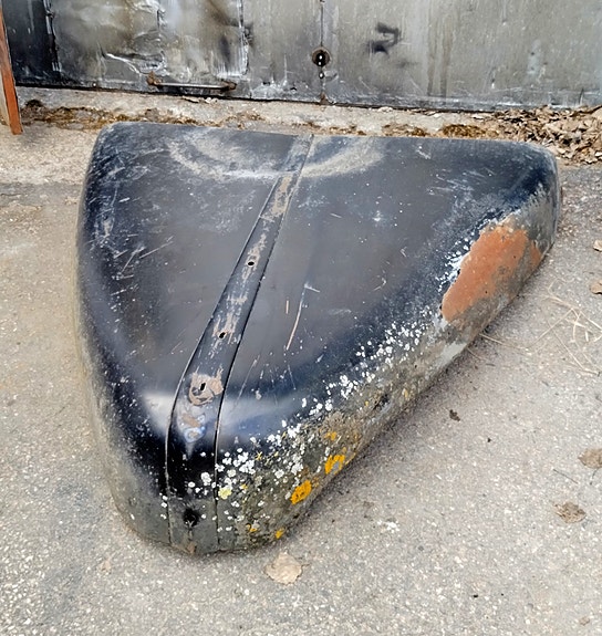 Ford 1946-48 henkilöauton konepelti