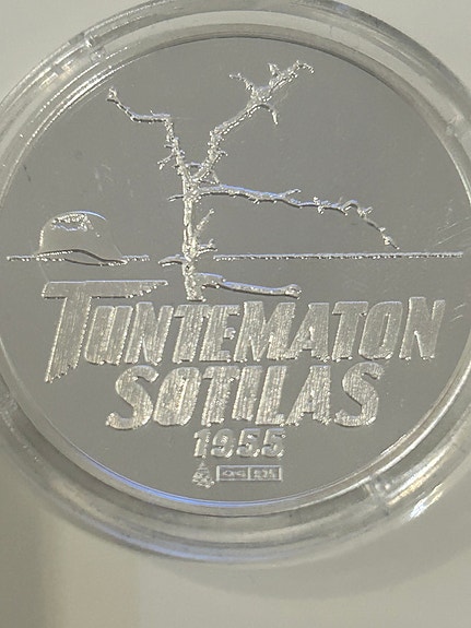 Tuntematon Sotilas 1955 lasinaluset.hopea925.25 g