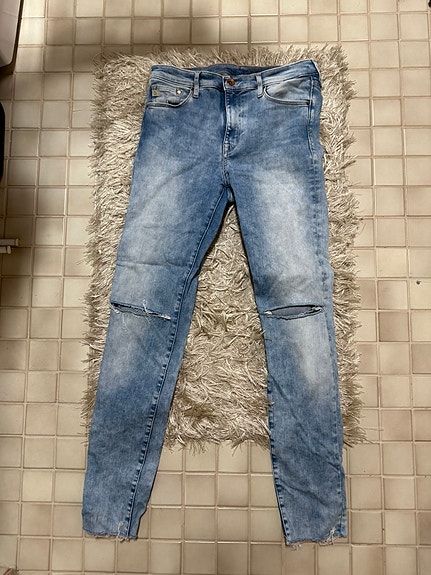 H&M vaaleat revityt farkut W30