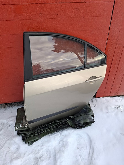 Nissan auton varaosat hopea