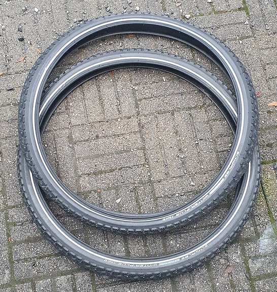 Schwalbe 26" Winter Plus Marathon II S-guard käytetyt nastarenkaat (50-559)