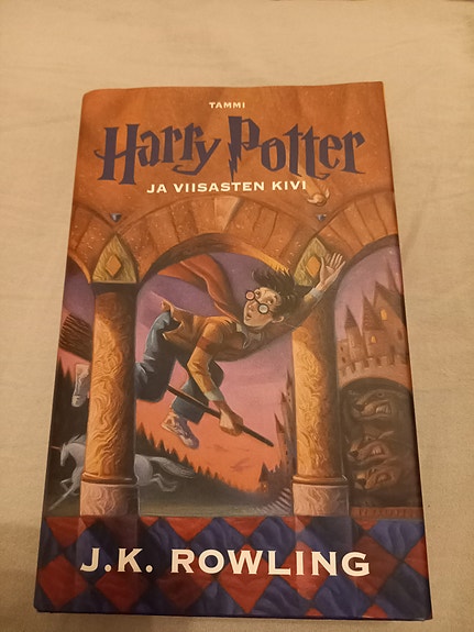 Harry Potter ja viisasten kivi