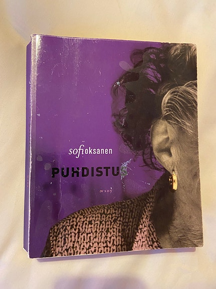 Sofi Oksanen: Puhdistus-kirja