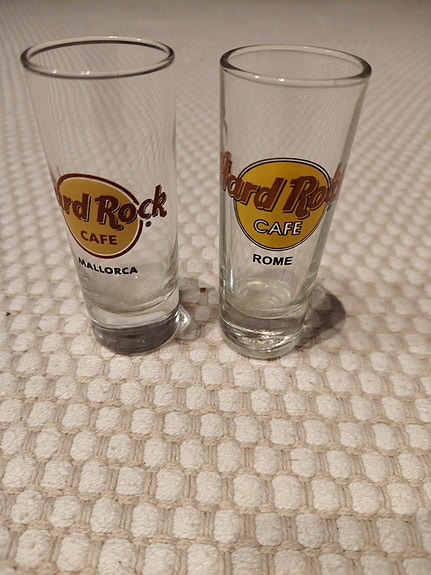 Hard Rock Cafe shottilasit