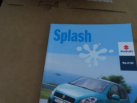 Suzuki  Splash  broshyr