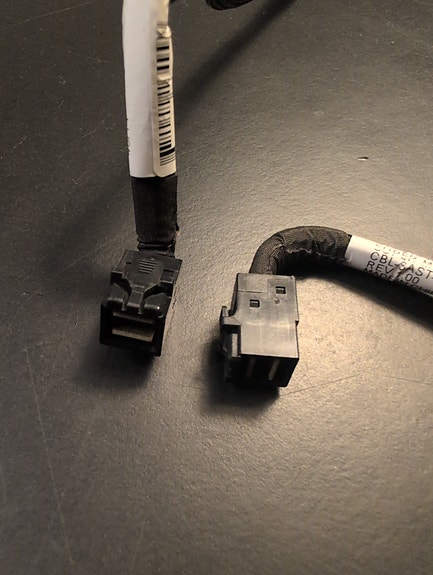 SAS to SATA kaapeli 47cm