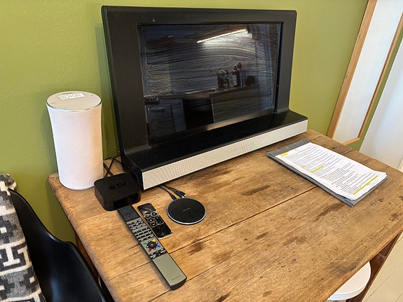 Bang Olufsen B&O Beovision 8 - 26