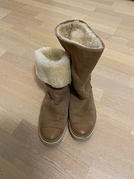 UGG Talvikengät koko 38 ruskea