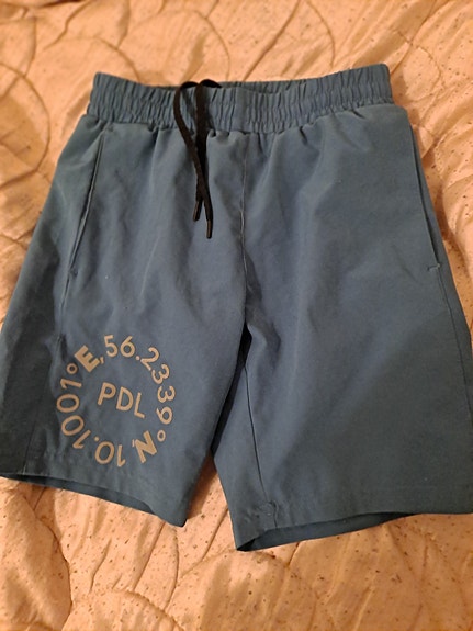 POMPdeLUX poikien shortsit koko 122/128